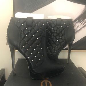 Bebe Womens Jena Ankle Black Boots Size 8